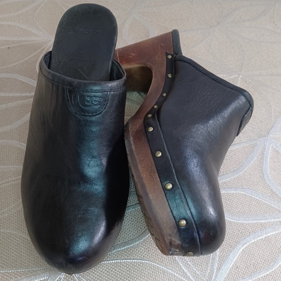 UGG Leather Abbie Clogs - Picture 3 of 6